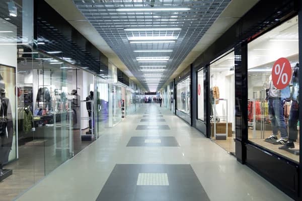 Retail & Shopping Centres